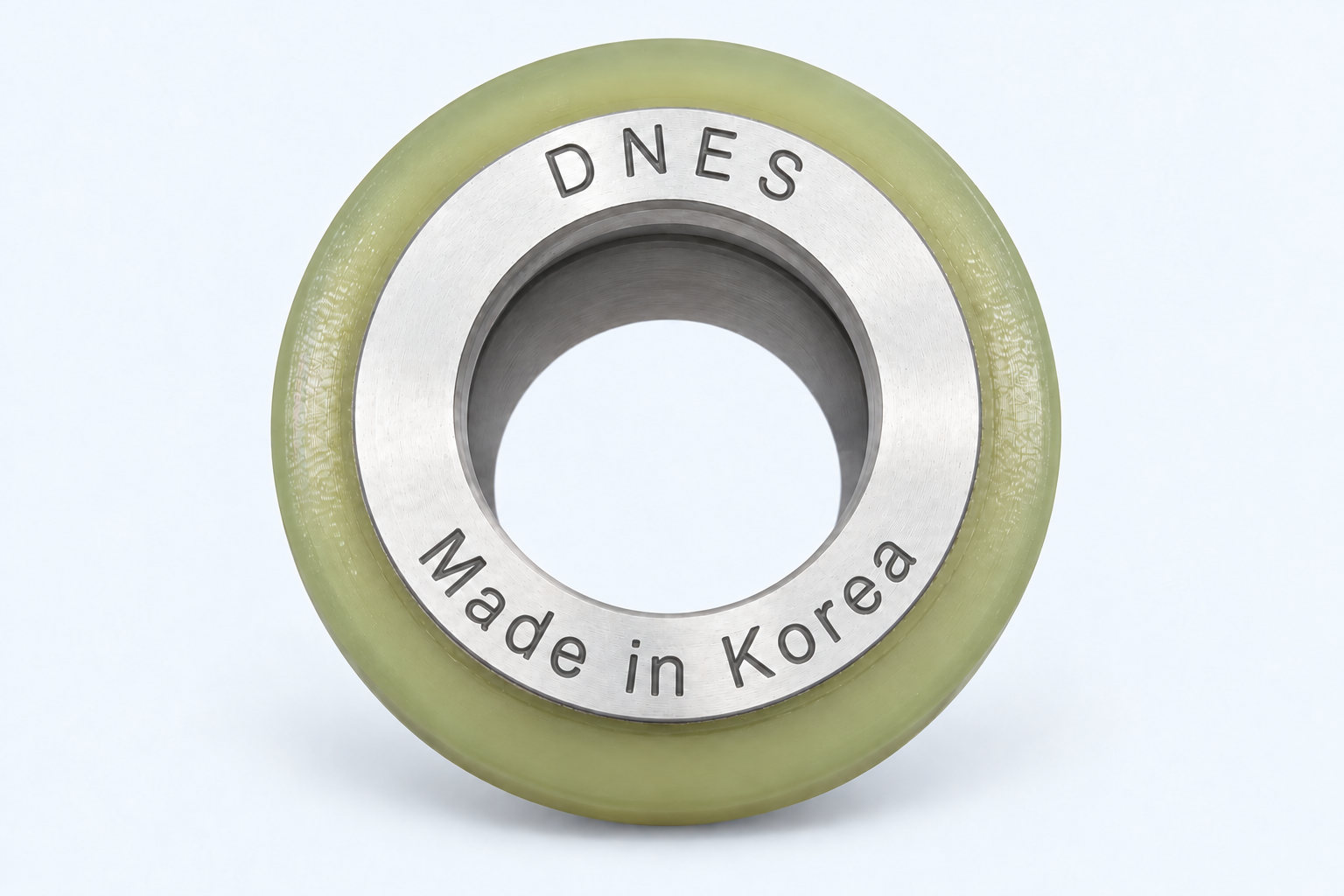 다이캐스팅 롤러 — DNES 및 Made in Korea 각인, 제공 사진 보정본